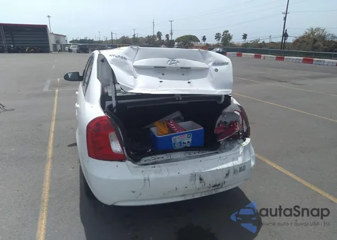 2009 Hyundai Accent Gls z USA, uszkodzony, nr VIN KMHCN46C99U371943